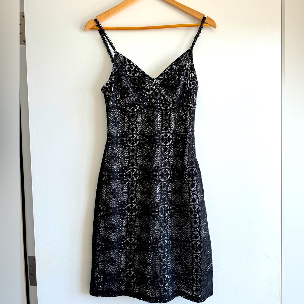 Beautiful black lace summer dress with white lining
